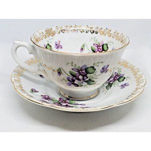 Fine China Japan Violet Lilacs Gold Trim Vintage Tea Cup And Saucer Set